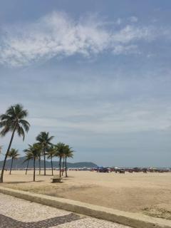 Kitnet térrea á 200m da praia Guilhermina - Praia Grande - 1