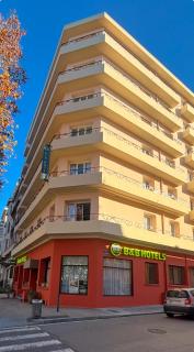 B&B HOTEL Perpignan Centre - Perpignan - 8