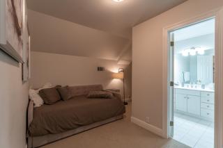 Sleepy Lagoon Cottage - 6
