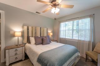 Sleepy Lagoon Cottage - Covington - 2