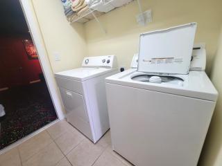 644 - Beautiful 5 Bedroom Villa with Private Pool, Spa and Theater Room! - 3