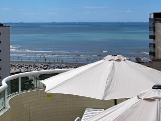 Apartamento inteiro com piscina à 100 metros do mar - 5