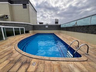 Apartamento inteiro com piscina à 100 metros do mar - 0
