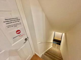 Hillas Nest - Toronto - 4