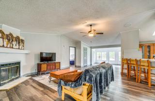 Charming Farmhouse in Morriston with Fenced Yard - 5