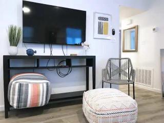 2-Bed Home by the Bay - Margate City - 6