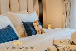 KINGS HOLIDAY HOMES Luxury 2 Apartments Dunya tower Burj Khalifa St - 3