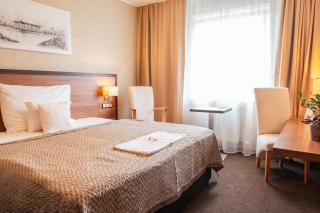 PREMIUM Business Hotel Bratislava - Bratislava - 1