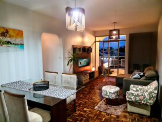 Apartamento na Melhor Localização - Centro, UEM, Mercadão - Maringá - 0