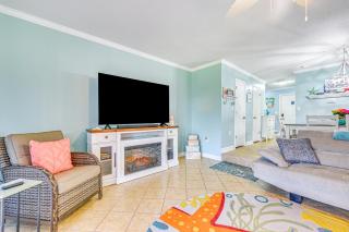 1 Mi to Beach Grand Strand Gem with Patio and Pool! - 3