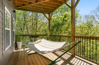 New, Luxury, Breathtaking Mountain Views, Hot Tub, Fire Pit, Pool Table - 4