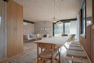 Beautiful Summer House Near The Water - Rønne - 5