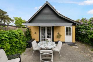 Cozy Holiday Home On Sydbornholm - Neksø - 0