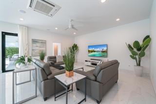 Villa Emerald - Long Bay Hills - 4