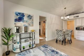 11 Mi to Dtwn Phoenix Main House with Outdoor Oasis - Phoenix - 4