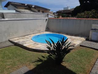 Casa com amplo espaço externo em Caraguatatuba - Caraguatatuba - 0