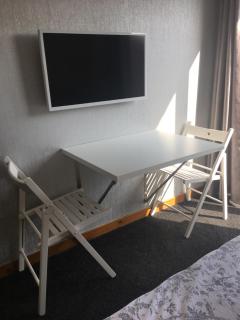 Ensuite room with micro, fridge, washer drier - 6