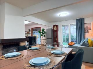 Spacious House w terrace, garden, game, gym&parking-STRA1 - Strassen - 1