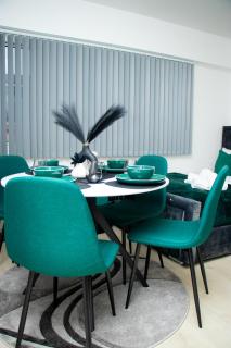 Modern 2 Bed Flat by Heathrow Airport, Free Parking - Harmondsworth - 3