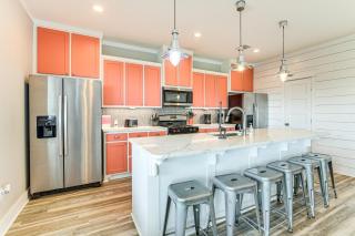 The Beach House Bolivar Peninsula Family Getaway - Crystal Beach - 2