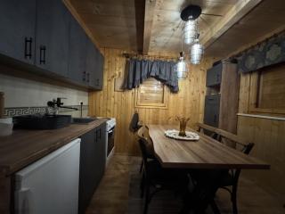 Cottage Walnut - 7
