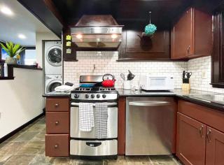Artist's apartment in the heart of the city - Sacramento - 3