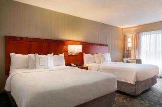 Courtyard by Marriott Champaign - Champaign - 3