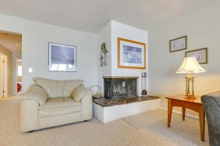 Lincoln City Condo Pool Access, Walk to Beach! - Lincoln City - 3
