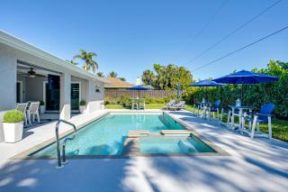 Pool and Spa Luxe Home in Naples! - Naples - 9