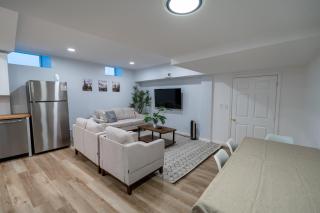 Stylish Stay By Beach & Shops - Beverly - 2