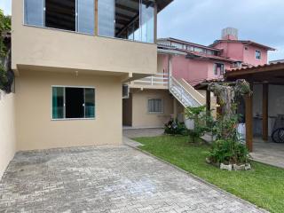 Apartamento térreo 150m da praia - 2