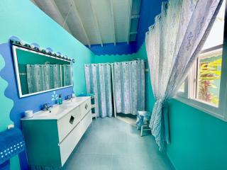 Tailor-made house and table dhtes for holidaymakers and business travelers - 5