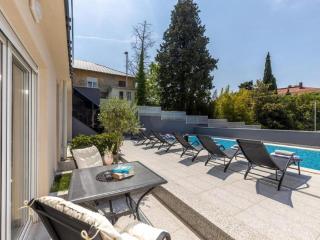 Spacious apartment with balcony and pool for use - Crikvenica (Cirquenizza) - 7