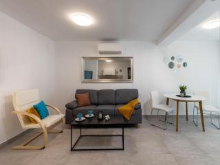 Nice apartment with terrace and swimming pool - Crikvenica - 5