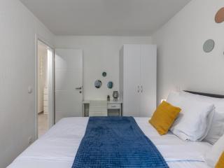 Modern home with balcony and swimming pool - Crikvenica - 1