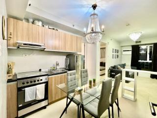Holms Inn - Avida Towers Sucat near at NAIA airport - General Trias - 0