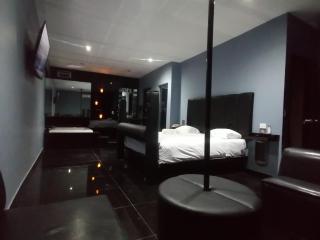 hotel motel deluxe - 7