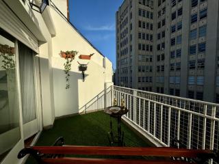 Apartmento Luminoso con Terraza a Facultades - Dolar Oficial - Buenos Aires - 0