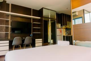 Homey and Minimalist Studio Room at GP Plaza Apartment By Travelio - Jacarta - 6