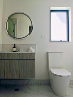 New Built Gem in Hillcrest - 6