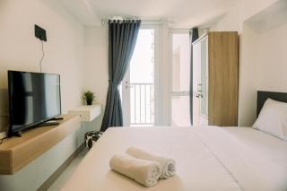 Cozy Studio at High Floor Tokyo Riverside PIK 2 Apartment By Travelio - Rawalembang - 6
