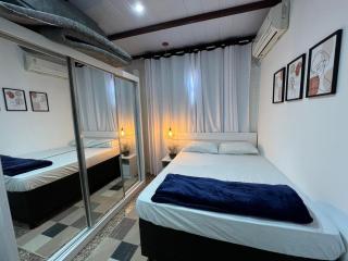 Apartamento Charmoso Frente para o Mar com Varanda - 4