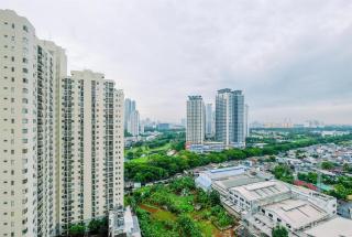 Cozy and Nice 2BR Apartment at Maple Park Sunter By Travelio - 2