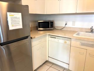 Ilikai Apt 1042 - Spacious Studio with Ocean-Lagoon Views - Honolulu - 4