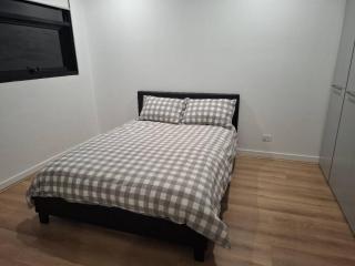 Zetland Three bedrooms - 1