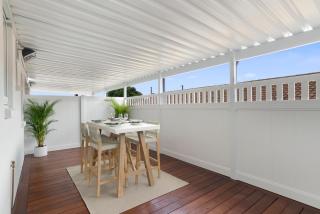 The Elements I Beach House I Sleeps 16 I - Christies Beach - 1