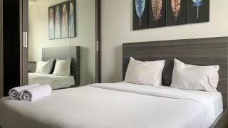 Comfy and Stunning Studio at Signature Park Grande Apartment By Travelio - Jakarta - 9