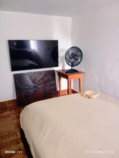 CASA ACONCHEGANTE 1 QUADRA da PRAIA - 6