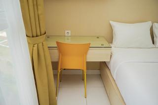 Warm and Cozy Studio at Casa De Parco Apartment By Travelio - Tangerang - 6