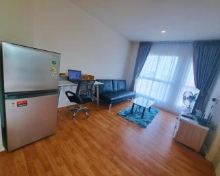 A family room at Lumpini Ville Sukhumvit 101-1 by Pikul - Bangkok - 9